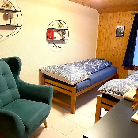 Schoene Ferienwohnung Mit Seeblick Тун Экстерьер фото