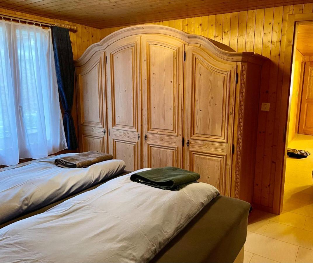 Schoene Ferienwohnung Mit Seeblick Тун Экстерьер фото